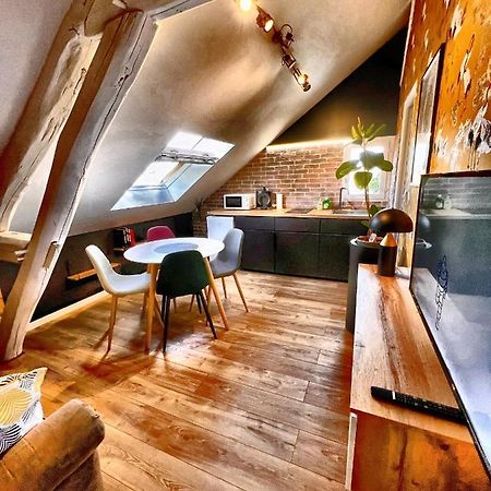 Appartement T2 Quartier Calme / Parking Gratuit Saint-Julien-les-Villas Exterior foto